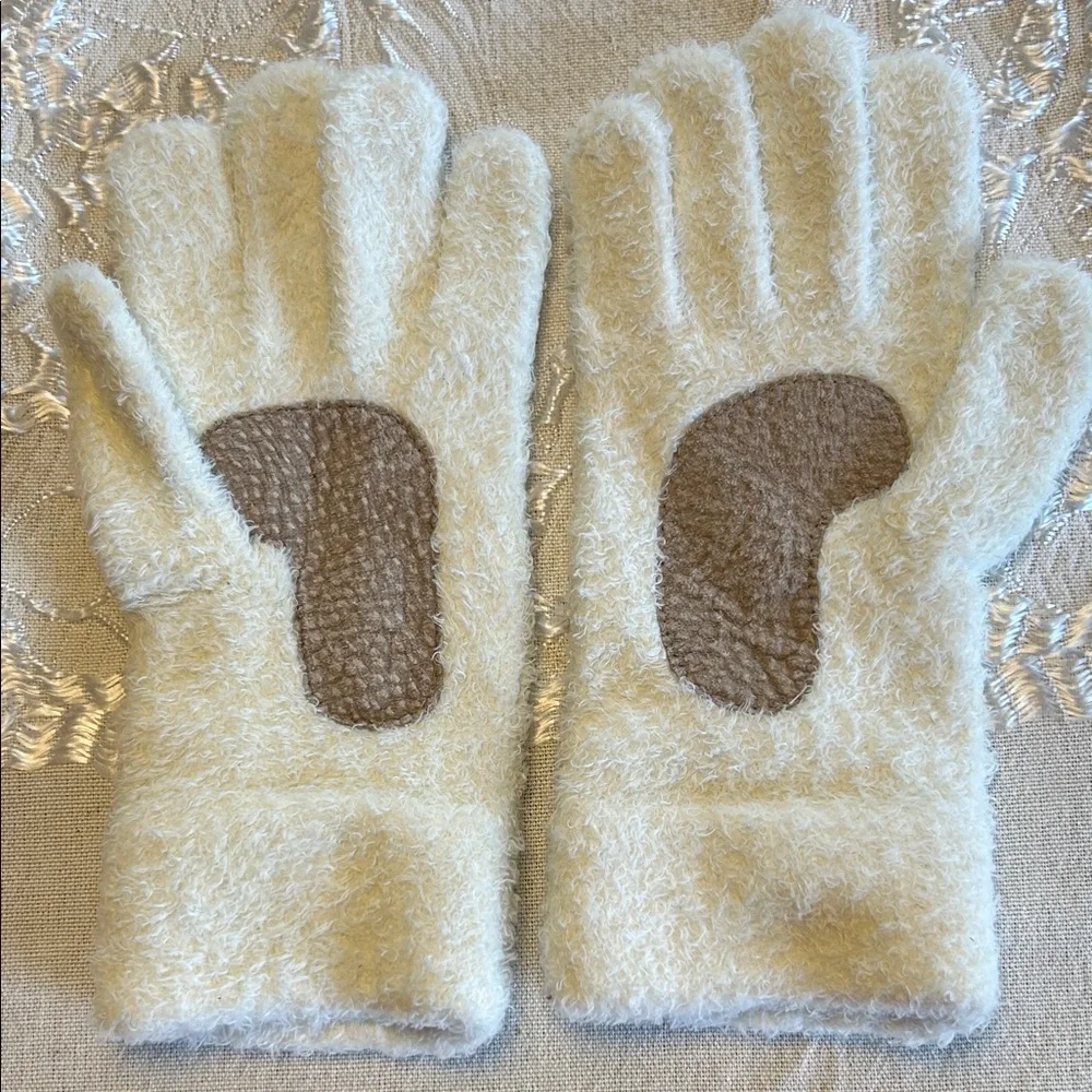 Isotoner Cream & Brown Fuzzy Women’s Gloves; Incredibly Soft & Warm!Barely Worn! - Picture 6 of 8